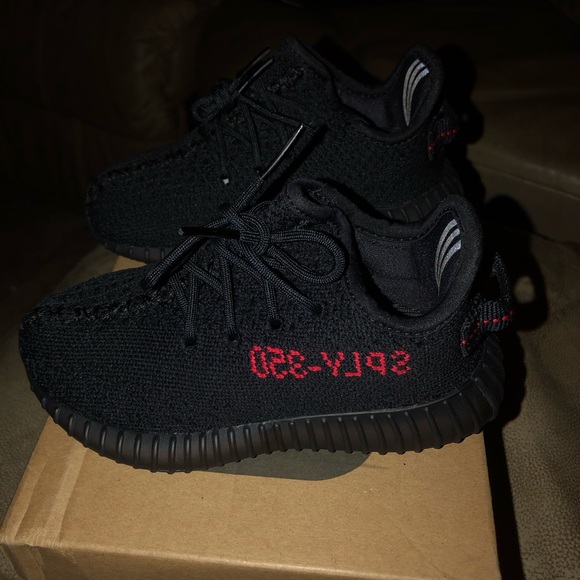 Infant bred yeezys V2 size 8k brand new 210$ firm - Picture 4 of 8